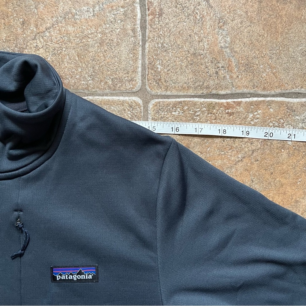 Men's R1® Thermal Jacket - Picture 6 of 10